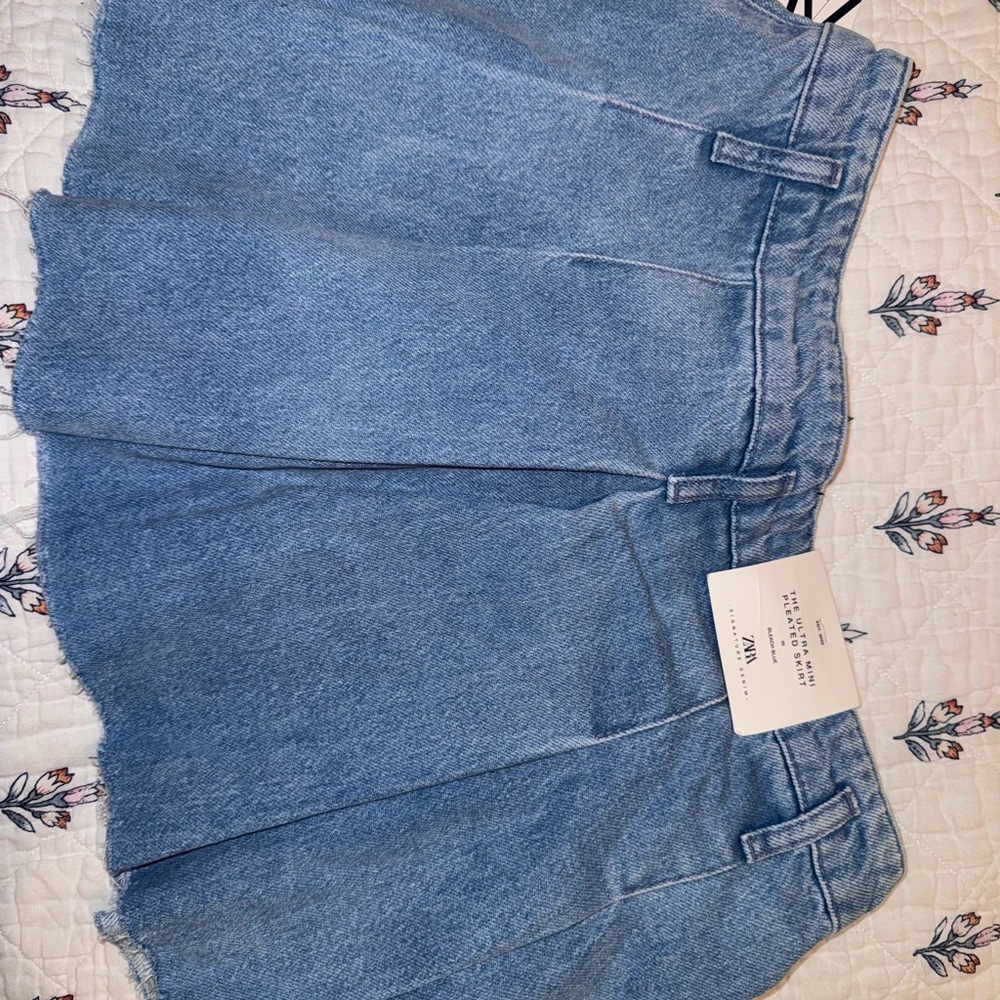 Zara ultra mini pleated skirt